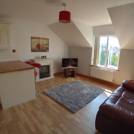 The Red Door Townhouse Apartment Ardara Eksteriør bilde