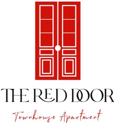 The Red Door Townhouse Apartment Ardara Eksteriør bilde